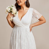 ever ELISE|Robe de soirée en dentelle plissée à manches courtes et col en V