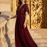 ever KIRA|Robe de soirée formelle à col en V avec manches cape et détails en sequins