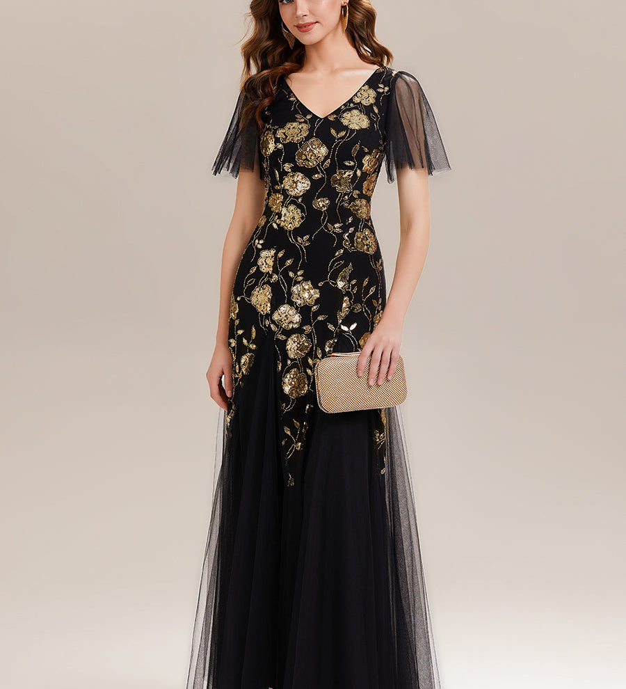 ever ORLA|Robe longue à manches courtes en sequins avec volants et décolleté en V