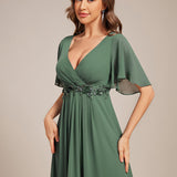 ever DAHLIA|Robe d'invité de mariage mi-longue en mousseline à col en V avec appliques à la taille