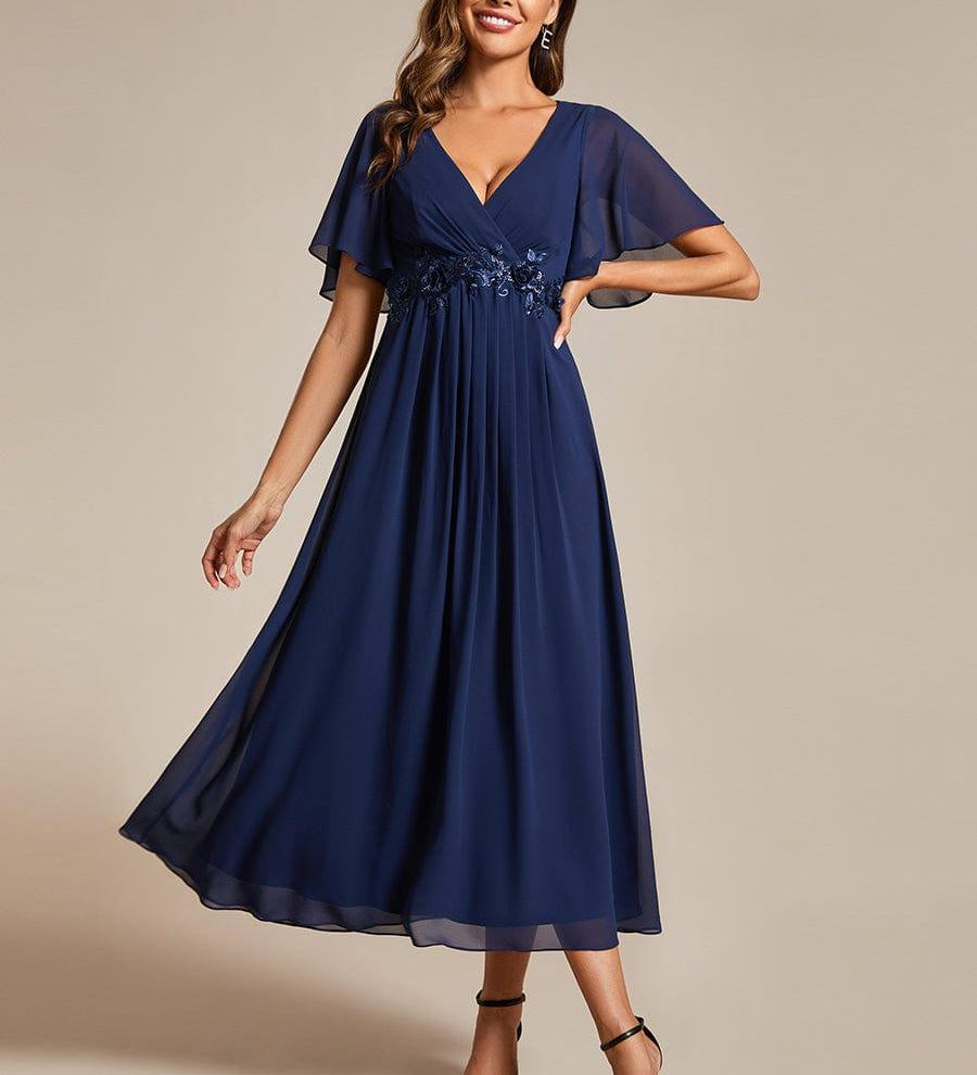 ever DAHLIA|Robe d'invité de mariage mi-longue en mousseline à col en V avec appliques à la taille