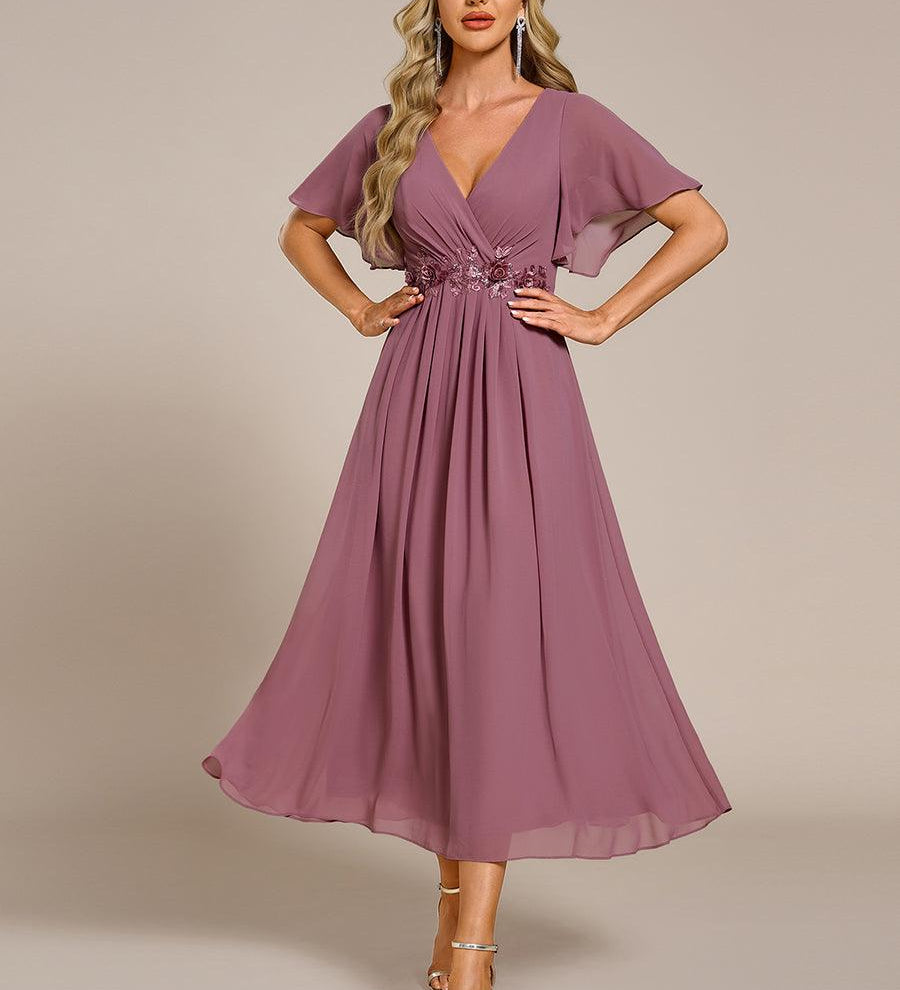 ever DAHLIA|Robe d'invité de mariage mi-longue en mousseline à col en V avec appliques à la taille