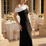 ever NOIR|Robe longue ajustée à encolure asymétrique débardée avec détail de noeud drapé en tissu extensible