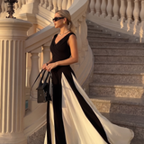 ever ONYX|Robe longue à encolure en V à manches courtes avec détails froncés en patchwork