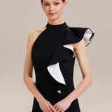 ever OBSIDIAN|Robe moulante à encolure col haut asymétrique à volants contrastés longueur genou en tissu extensible