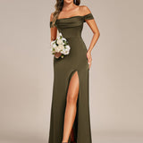 Robe de soirée longue en satin à épaules dénudées et manches courtes