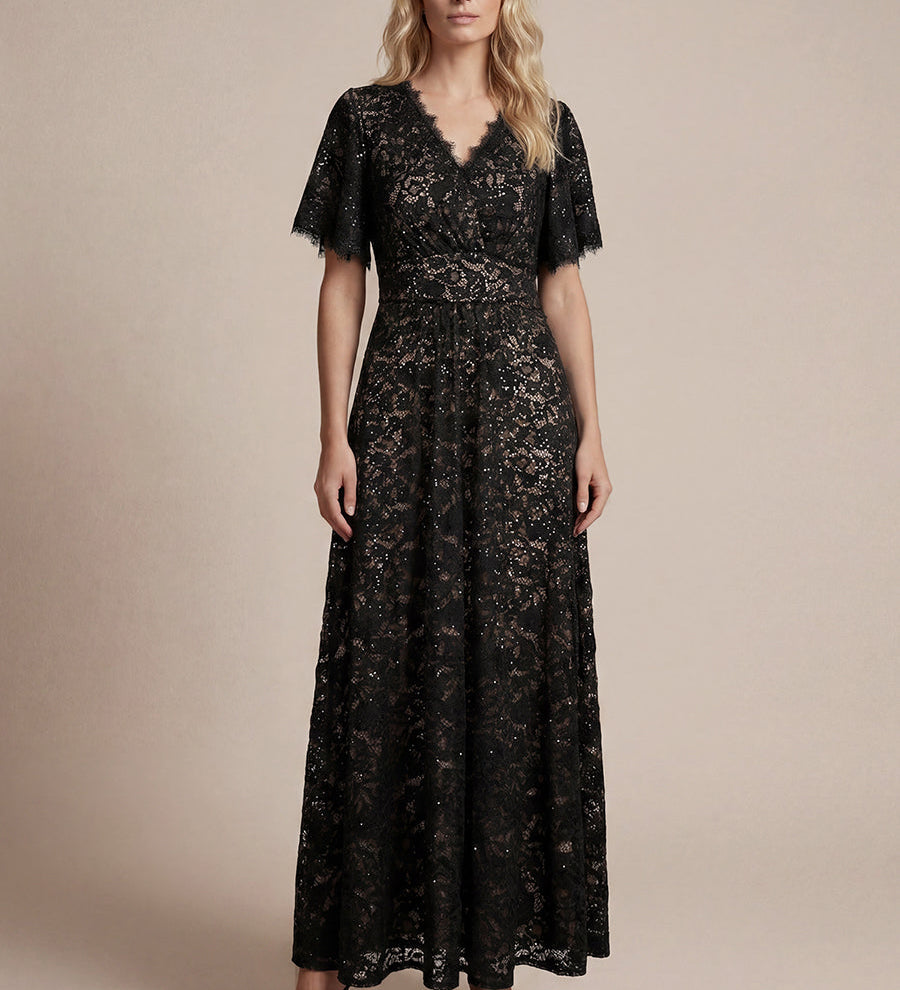 Robe longue à volants en dentelle à manches courtes A ligne