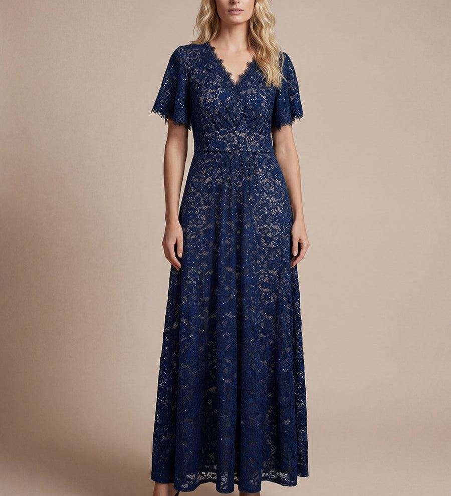 Robe longue à volants en dentelle à manches courtes A ligne