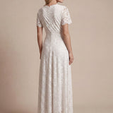 Robe longue à volants en dentelle à manches courtes A ligne