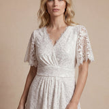 Robe longue à volants en dentelle à manches courtes A ligne