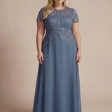 Robe longue à encolure ronde à manches courtes en sequins coupe évasée