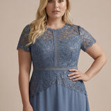 Robe longue à encolure ronde à manches courtes en sequins coupe évasée