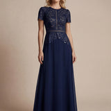 Robe longue à encolure ronde à manches courtes en sequins coupe évasée