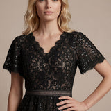 Robe en tulle A-line longueur thé à manches courtes décolleté en V avec sequins