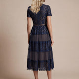 Robe en tulle A-line longueur thé à manches courtes décolleté en V avec sequins