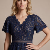 Robe en tulle A-line longueur thé à manches courtes décolleté en V avec sequins