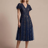 Robe midi évasée en tulle avec manches courtes décolleté en V et volants