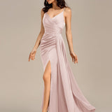 ever LIORA | Robe sirène en satin à bretelles fines et fente latérale